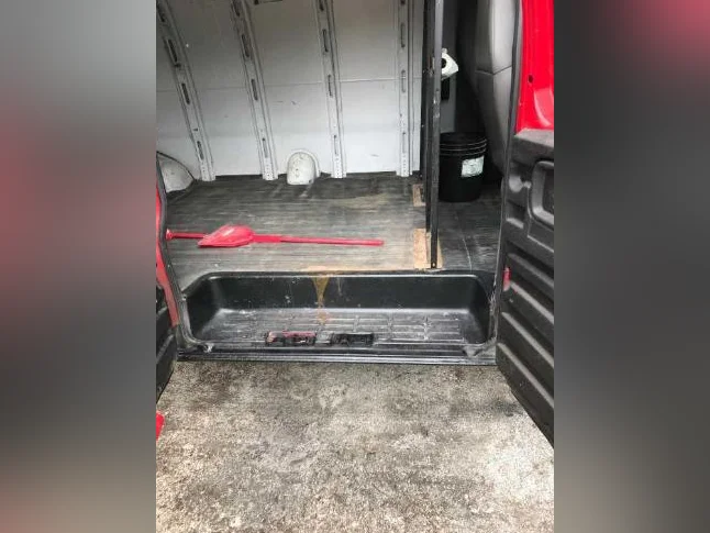 van express 3500 thumbnail 5