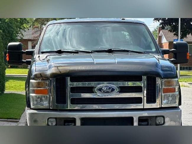 FORD 350 XLT TRUE CAB TRÈS BIEN ENTRETENU thumbnail 3