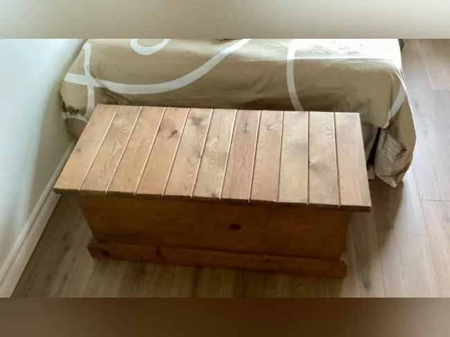 Coffre en bois thumbnail 2