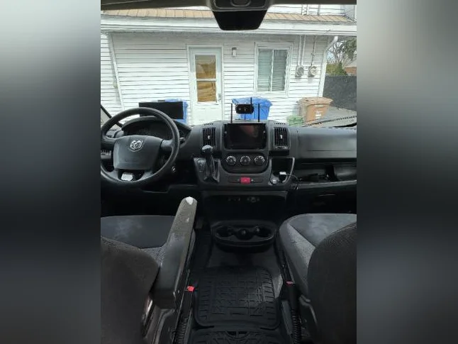 2017 Vanlife RAM ProMaster 2500 toit surélevé/ 189 000 km thumbnail 10