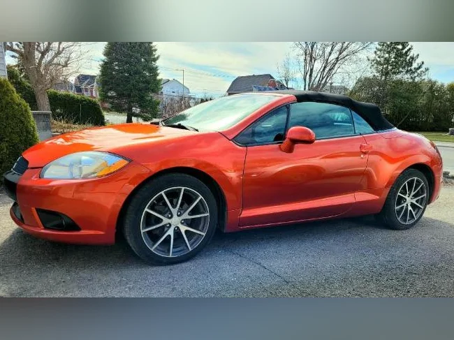 Mitsubishi Eclipse convertible spyder 2011