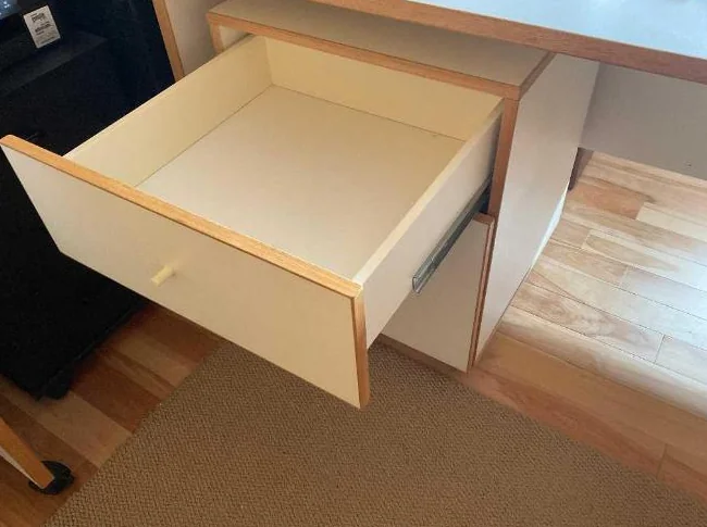 Bureau et caisson thumbnail 4