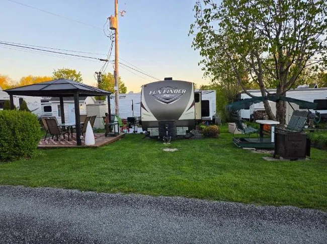 Terrain de camping aménagé et entretien, à louer du1 au 30 août 2026-Beaumont, Québec thumbnail 10