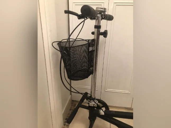 Trottinette, scooter, de marque Gemini, pour genou ou jambe. # 30188 thumbnail 2