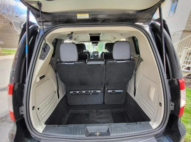 Chrysler Town & Country LIMITED 2012 (Toute équipée) thumbnail 7