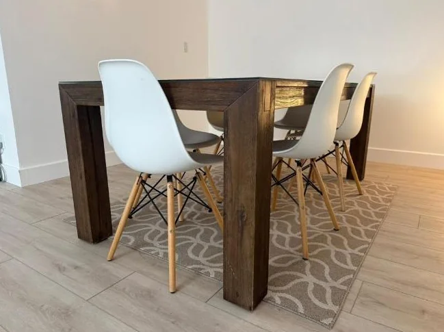 Ensemble table et 6 chaises thumbnail 9