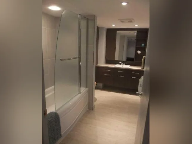 Chambre à l'étage avec évier thumbnail 7