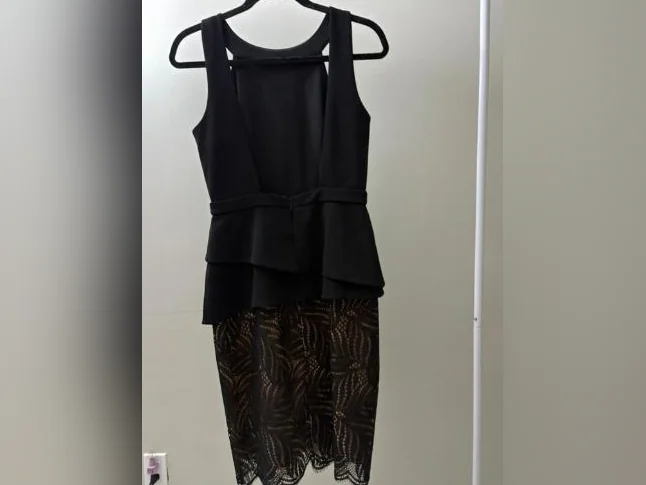 Robe noire BCBG thumbnail 4