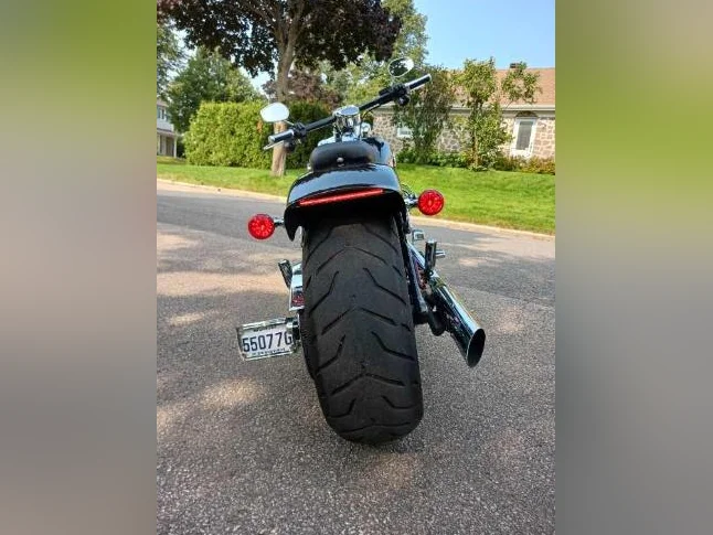 Harley Daivdson Softail Breakout 2016 thumbnail 4