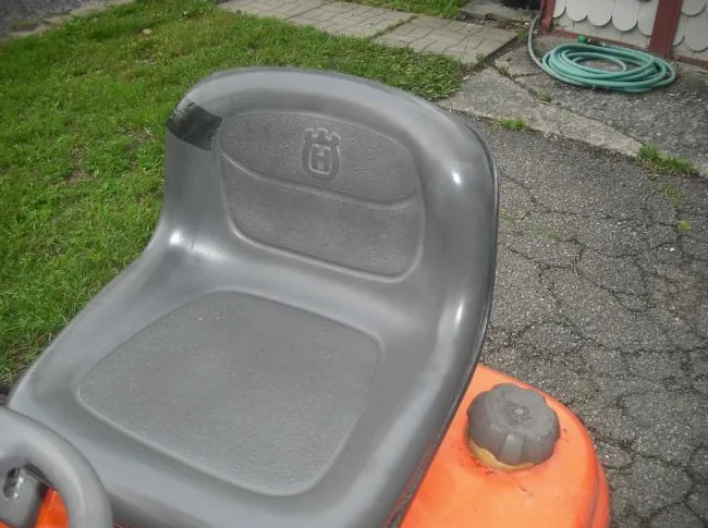 TRACTEUR À GAZON thumbnail 5