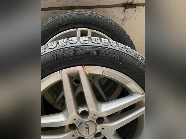 BMW roues et pneus 18 pouces thumbnail 5
