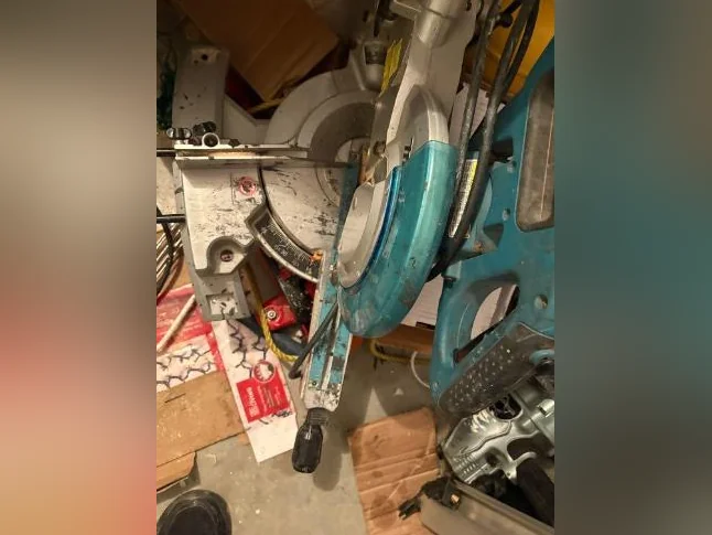 Scie onglet makita