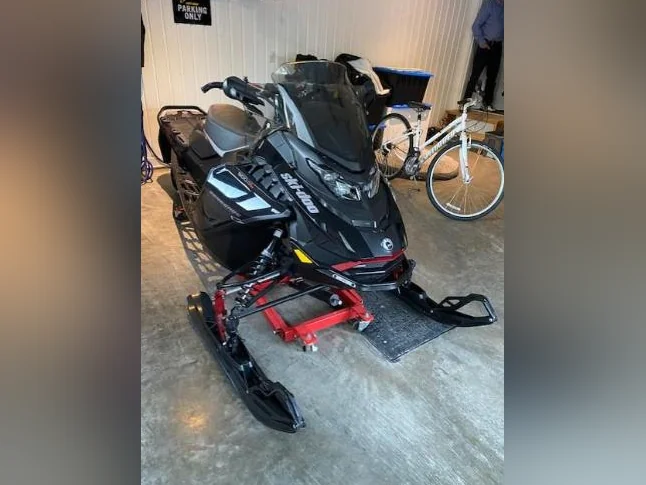 enduro 900 turbo 2025 thumbnail 2