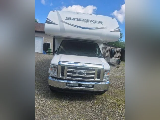 2019 Sunseeker 2290 thumbnail 3
