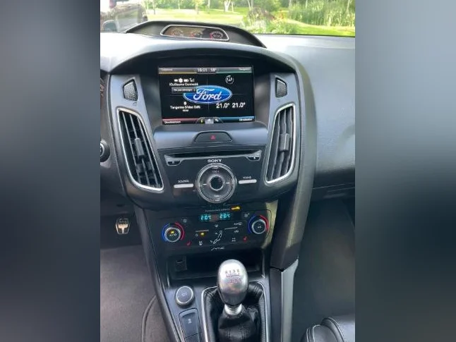 Ford Focus ST 2015 thumbnail 7