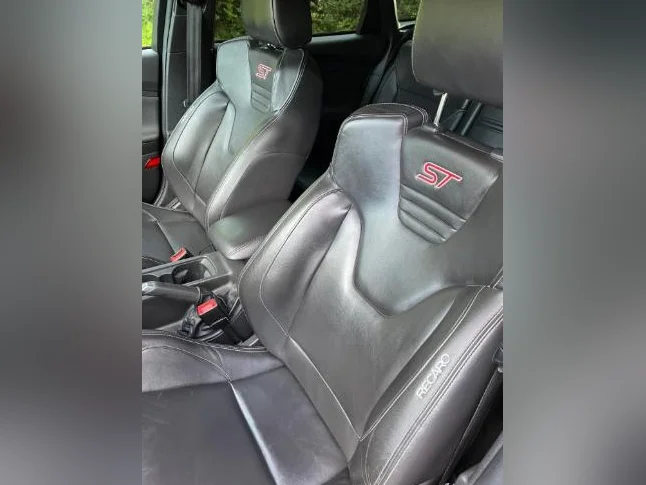 Ford Focus ST 2015 thumbnail 10