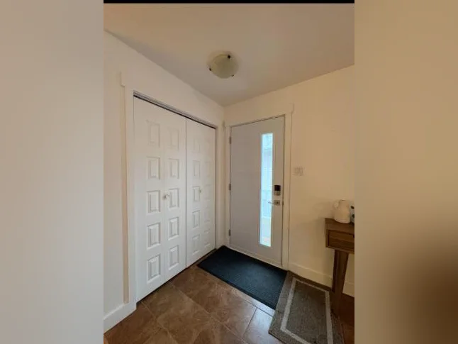 Maison semi détaché, 53 pieds x 18 pieds avec sous-sol 3 chambre à coucher thumbnail 7