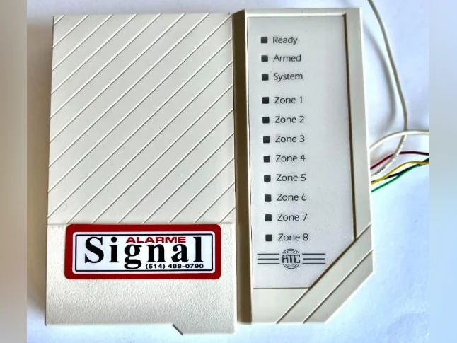 Panneau d'Alarm ADT Focus 32 aka DSC PC5010 ADT Alarm Panel thumbnail 2