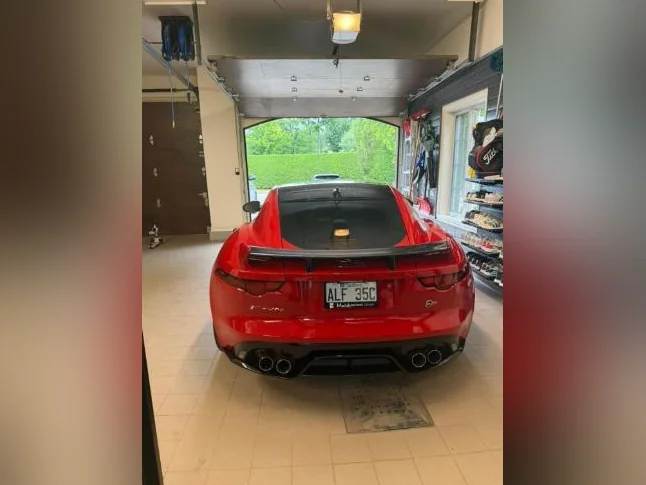 F Type SVR Jaguar thumbnail 3