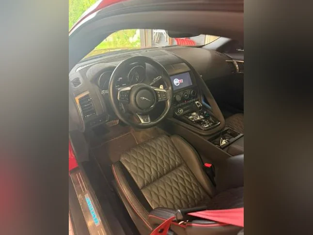 F Type SVR Jaguar thumbnail 6