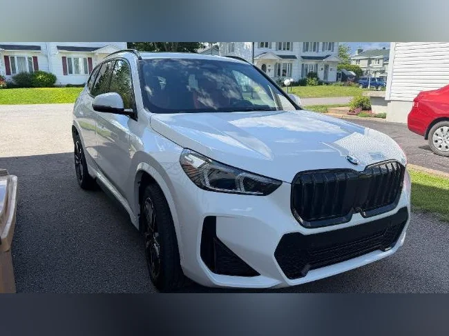 BMW X1 2023 M-SPORT, PREMIUM PACKAGE (GARANTIE JUSQU’AU 13 JANVIER 2030) thumbnail 7