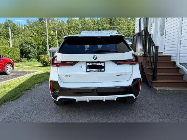 BMW X1 2023 M-SPORT, PREMIUM PACKAGE (GARANTIE JUSQU’AU 13 JANVIER 2030) thumbnail 9