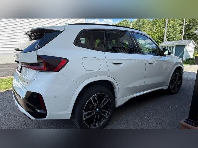 BMW X1 2023 M-SPORT, PREMIUM PACKAGE (GARANTIE JUSQU’AU 13 JANVIER 2030) thumbnail 8