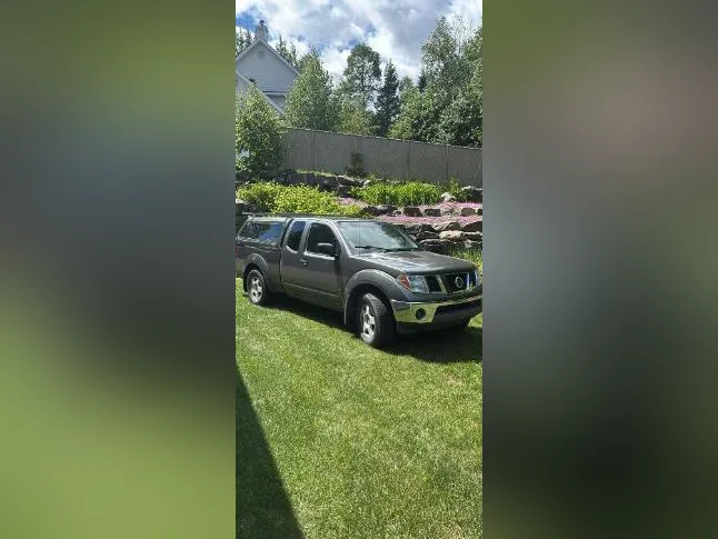 Nissan frontier thumbnail 2