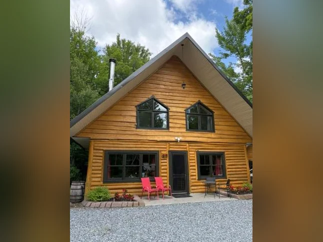 Chalet en bois rond thumbnail 5