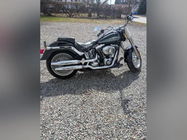 $6000, DOIT PARTIR !!! 2010 HARLEY DAVIDSON FAT BOY !!!