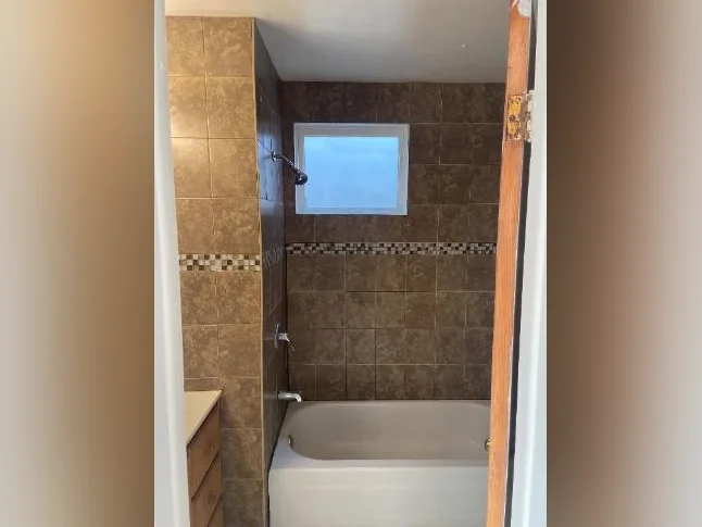 Superbe 5 ½  de 3 chambres offert en location. thumbnail 5