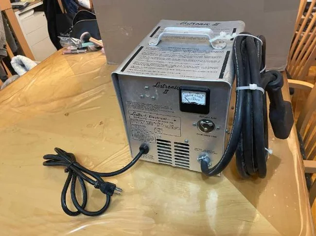 Chargeur 48v 25A Lestronic II