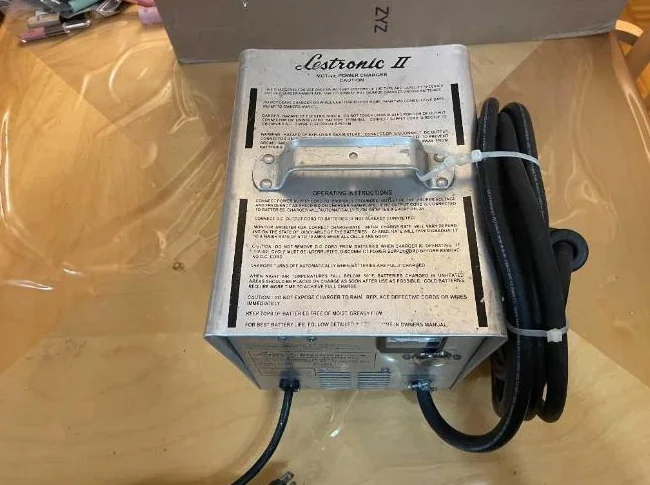Chargeur 48v 25A Lestronic II thumbnail 2