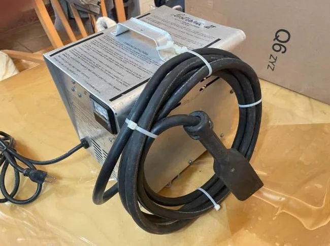Chargeur 48v 25A Lestronic II thumbnail 3