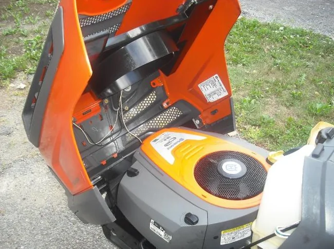 TRACTEUR À GAZON thumbnail 9