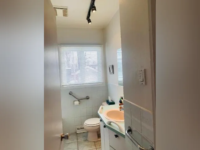 Chambre meublée à louer - maison paisible à Sainte-Foy - Québec thumbnail 9