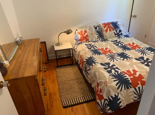 Chambre meublée à louer - maison paisible à Sainte-Foy - Québec thumbnail 5
