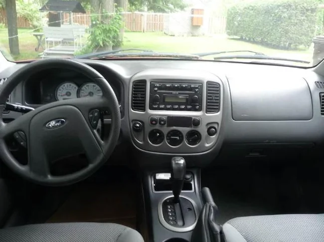 FORD ESCAPE 2005 thumbnail 6
