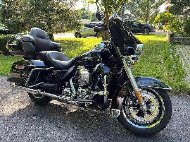 Harley-Davidson FLHTK