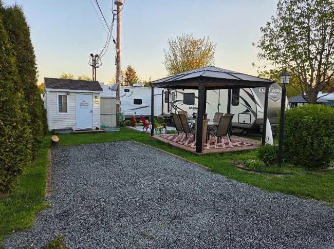 Terrain de camping aménagé et entretien, à louer du1 au 30 août 2026-Beaumont, Québec thumbnail 6