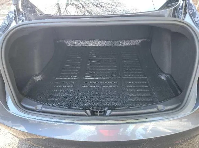 A1 Tesla 2018 modèle 3 Long range Premium Upgrades Midnignt Silver Metallic, entretenu Diamant et plusieurs accessoires thumbnail 6