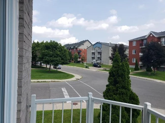4 1/2 condo style thumbnail 7