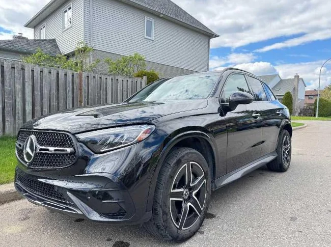 2023 Mercedes-Benz GLC 300 Lease Transfer (Winter Tires Included)