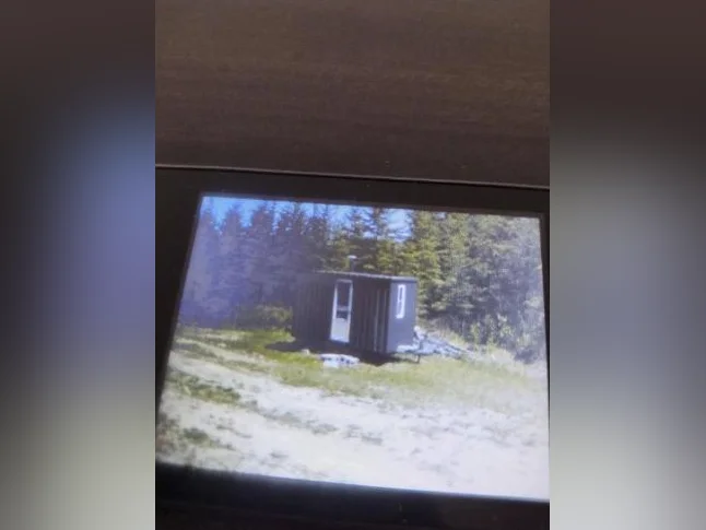 Roulotte de chasse (Watch)