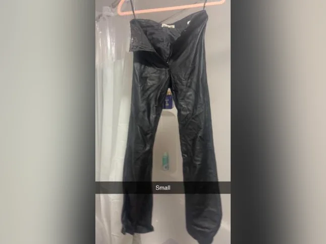 Vêtements à vendre thumbnail 8
