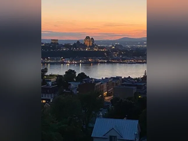 4 1/2 , 40 st- étienne , Lévis