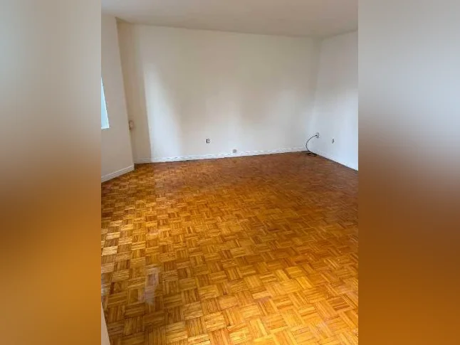 Beau 4 1/2 à louer - To rent, Ahuntsic-Cartierville. Occupation immédiate. Nouveau Prix. thumbnail 7