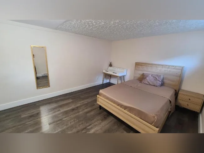 Chambre à louer / Room to rent 700$