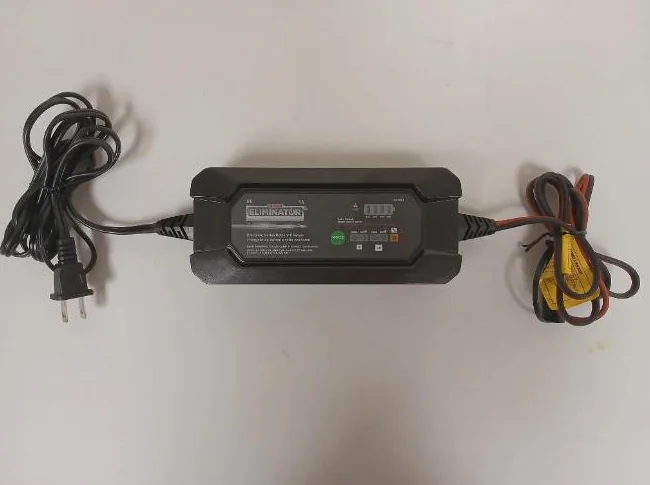 Chargeur de batterie Motomaster thumbnail 4