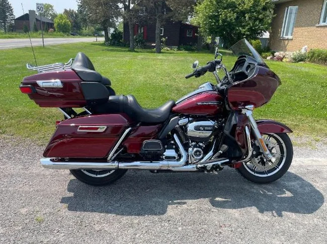 Harley - Davidson Road Glide Ultra 2017 ( 1 taxe)